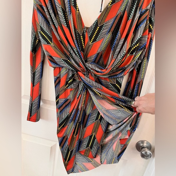 T-Bags Los Angeles Long Sleeve Knot Dress Bodycon Mini Size Small EUC Revolve - Picture 10 of 16